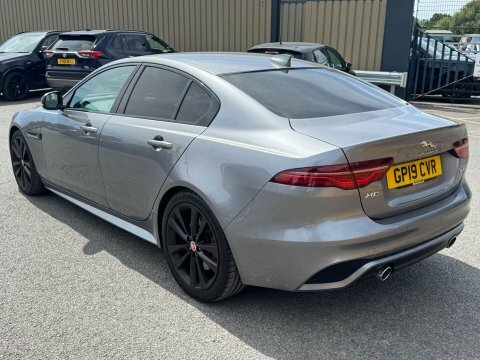 Jaguar XE 2.0D Se Saloon Euro 6 Ss 163 Black #7