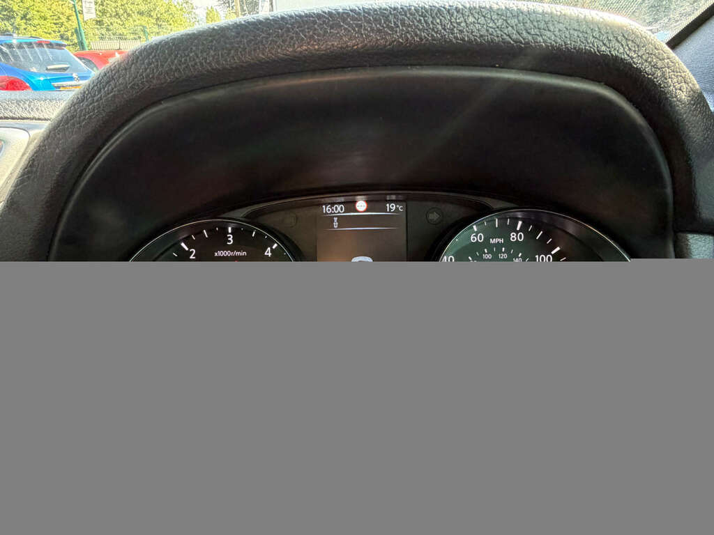 Nissan Qashqai 1.5 Qashqai N-vision Dci KV17EWW Grey #3