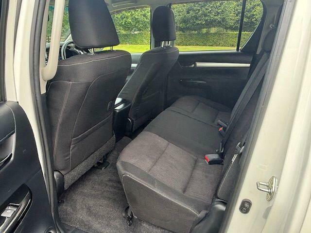 Toyota HILUX 2.4 D-4d Invincible 4Wd Euro 6 Ss Tss, 3.5 Grey #14