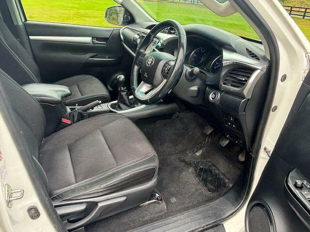 Toyota HILUX 2.4 D-4d Invincible 4Wd Euro 6 Ss Tss, 3.5 Grey #11