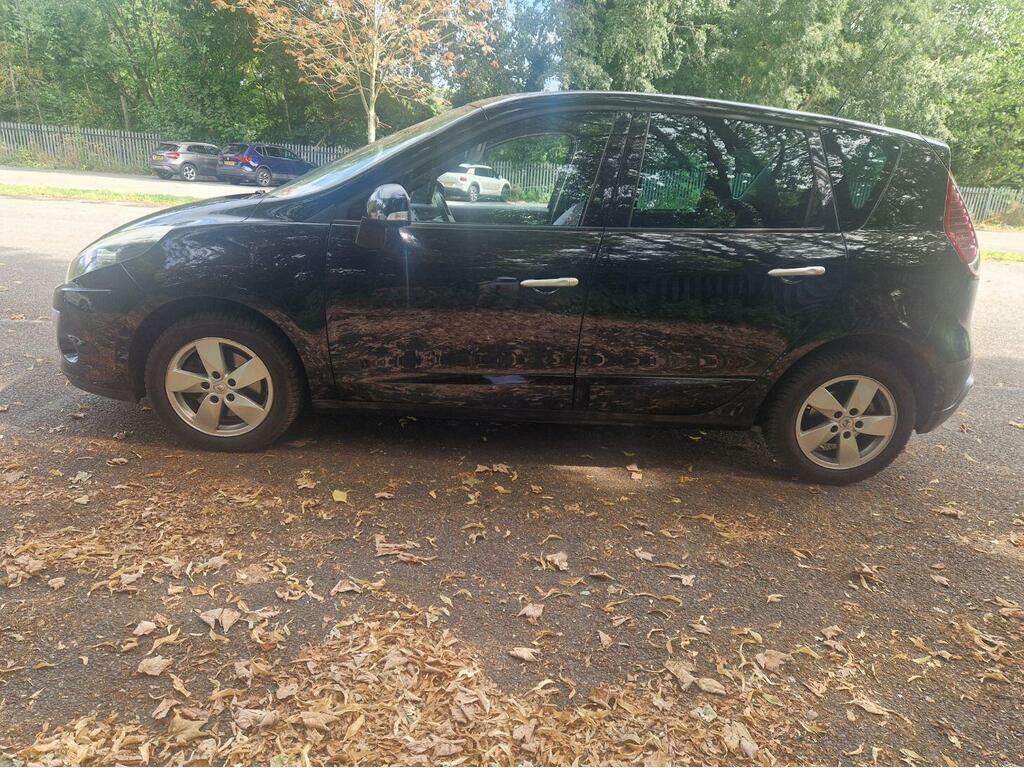 Renault Scenic 1.6 Vvt Dynamique Tomtom Euro 5 Black #4