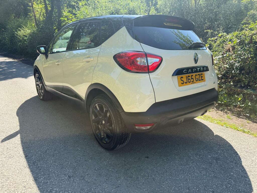 Renault Captur Dynamique S Nav White #5