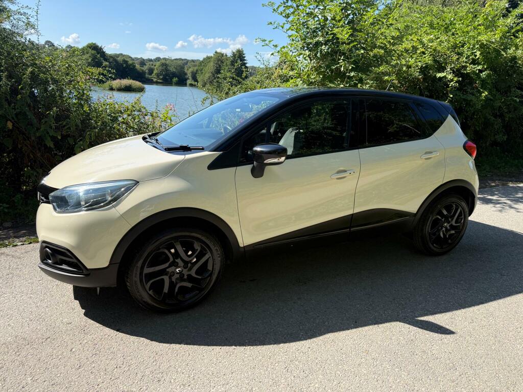 Renault Captur Dynamique S Nav White #2