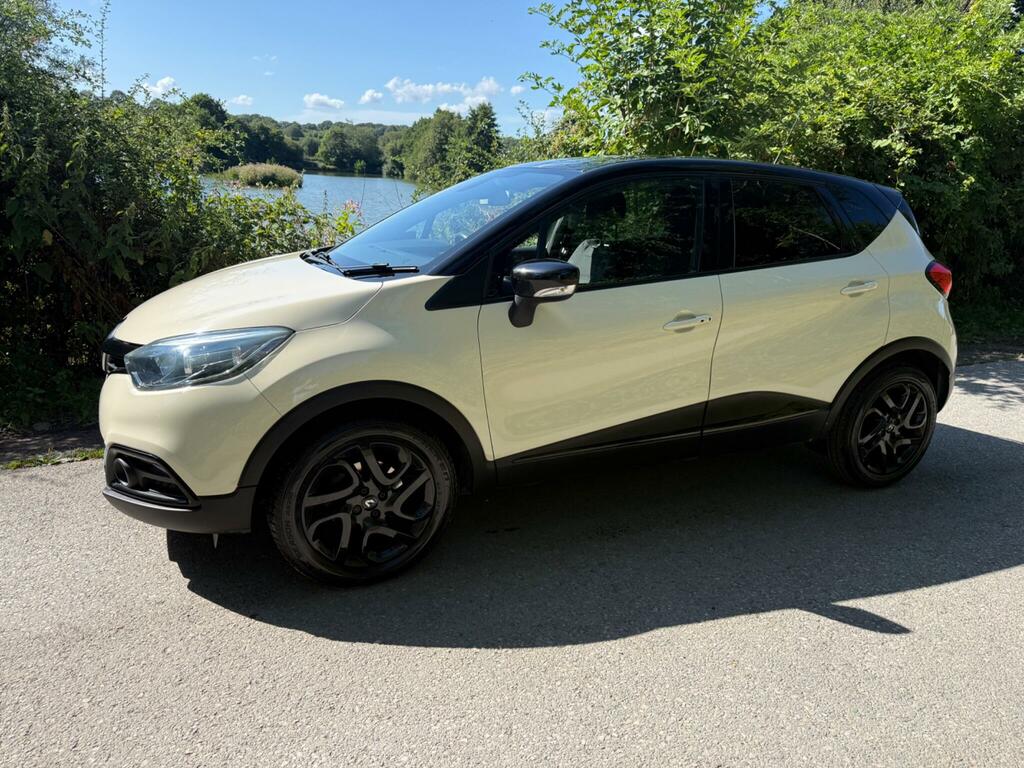 Renault Captur Dynamique S Nav White