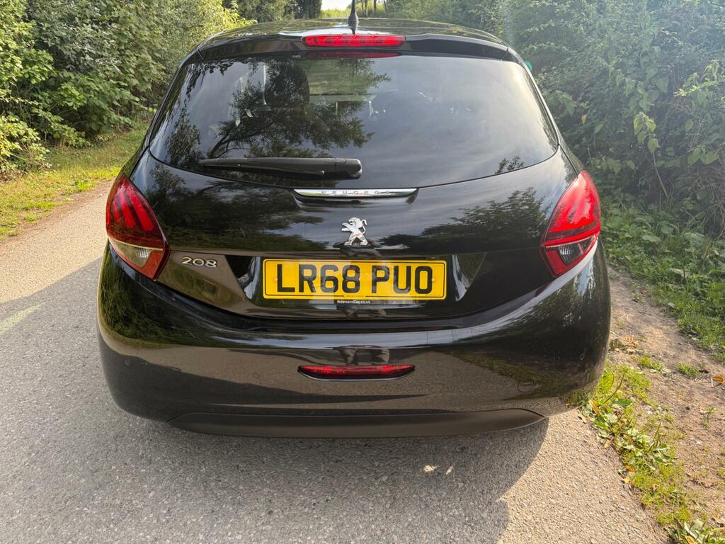 Peugeot 208 Peugeot 208 1.2 Puretech 82 Allure Grey #11