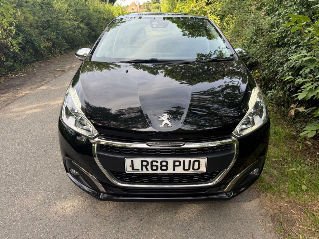 Peugeot 208 Peugeot 208 1.2 Puretech 82 Allure Grey #3