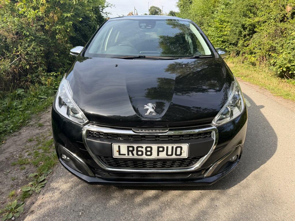 Peugeot 208 Peugeot 208 1.2 Puretech 82 Allure Grey #12