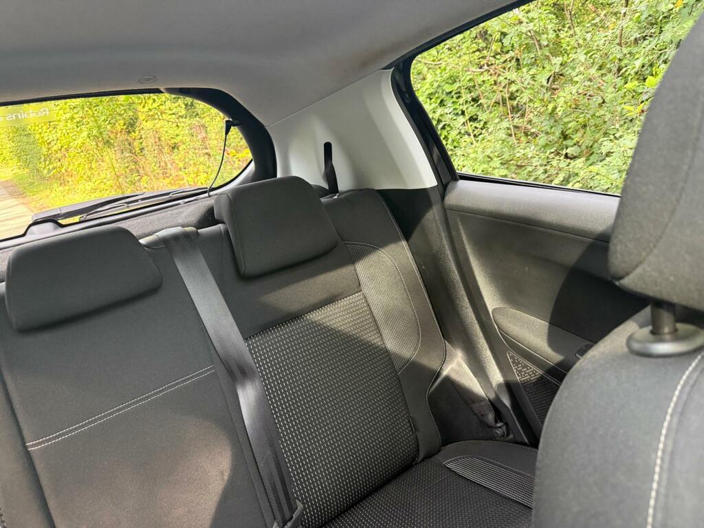 Peugeot 208 Peugeot 208 1.2 Puretech 82 Allure Grey #28