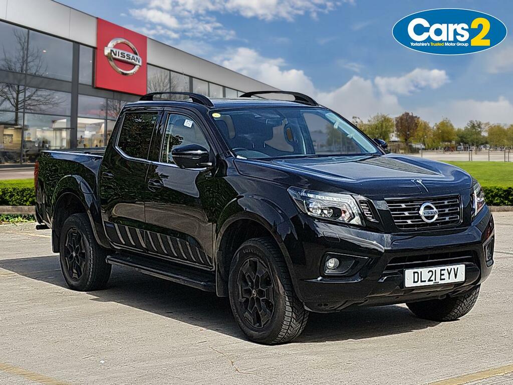 Nissan Navara Double Cab Pick Up N-guard 2.3Dci 190 Tt 4Wd Black