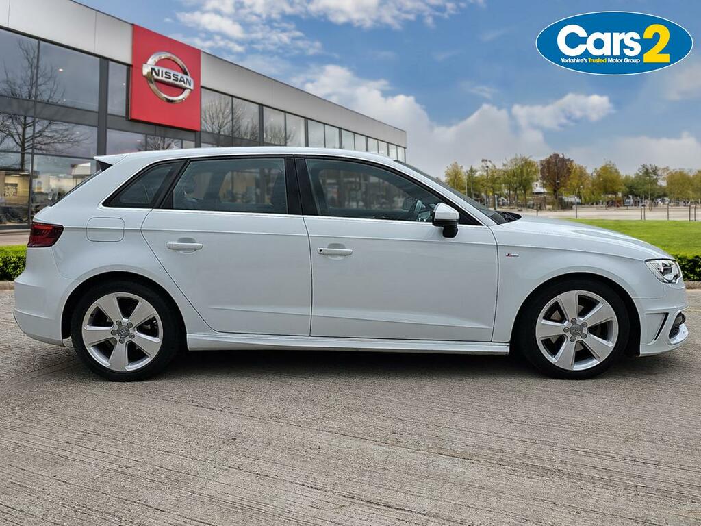 Audi A3 1.2 Tfsi S Line Sportback Euro 5 White #2