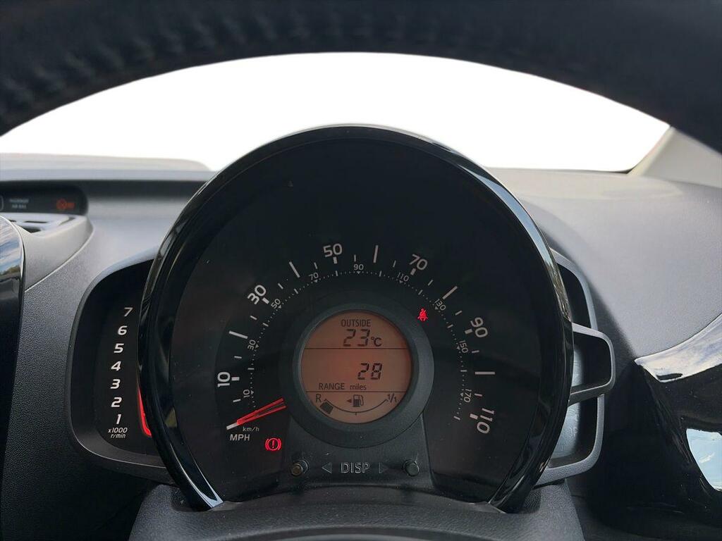Citroen C1 1.0 Vti 72 Urban Ride Red #14