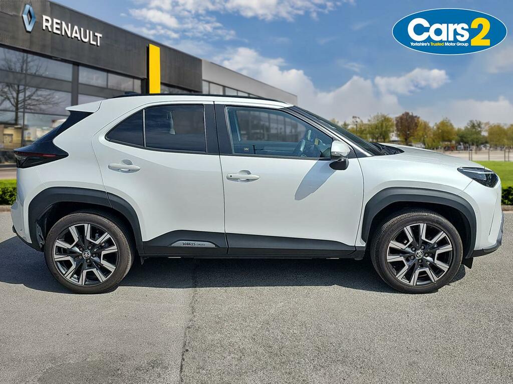 Toyota Yaris Cross 1.5 Vvt-h Excel Suv Hybrid E-cvt Euro 6 YC75GZX White #2