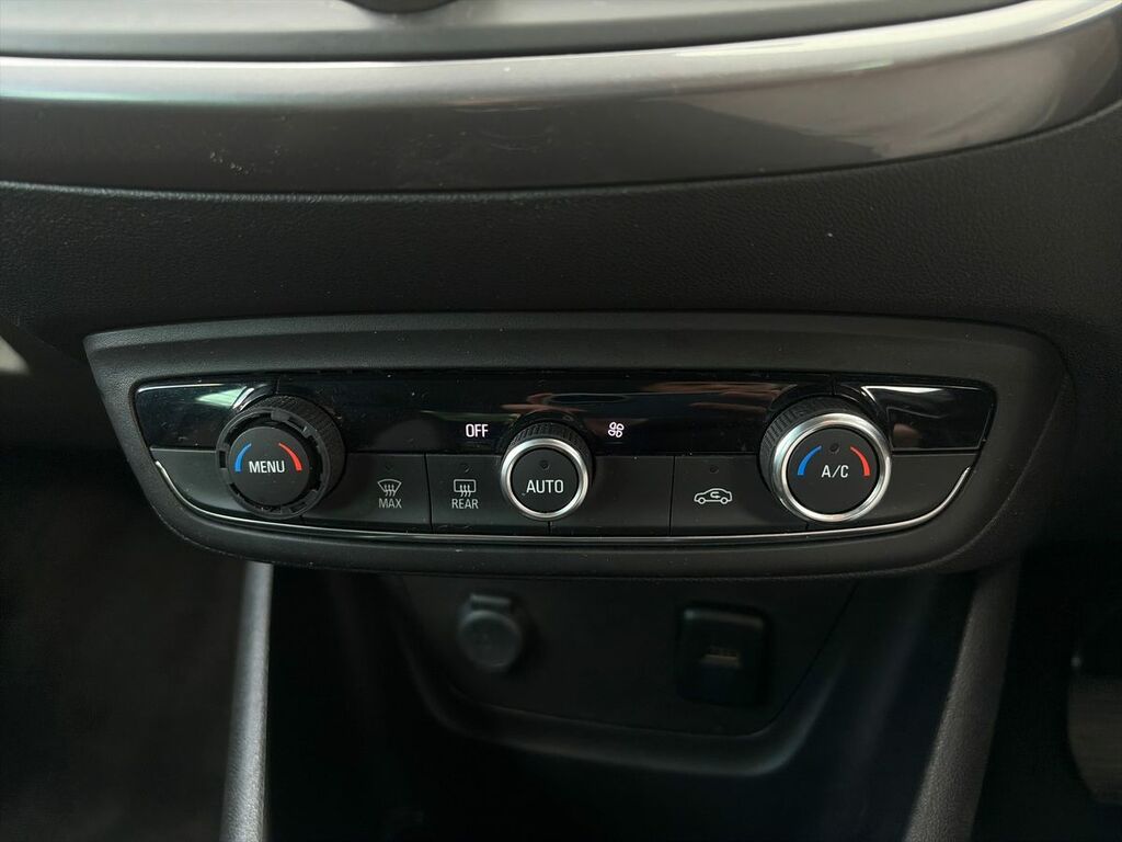 Vauxhall Crossland X 1.2T 130 Elite Start Stop Blue #32