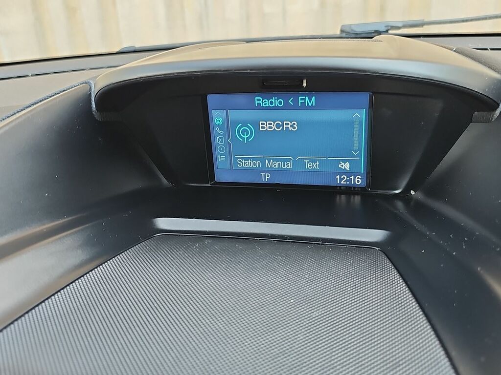 Ford Kuga 2.0 Tdci Zetec Suv 2Wd Euro 6 S Black #19