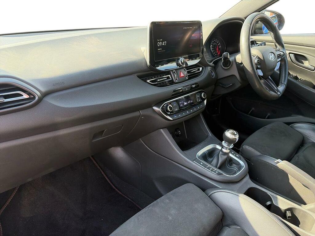 Hyundai I30 1.0 T-gdi Se Connect Nq Red #15