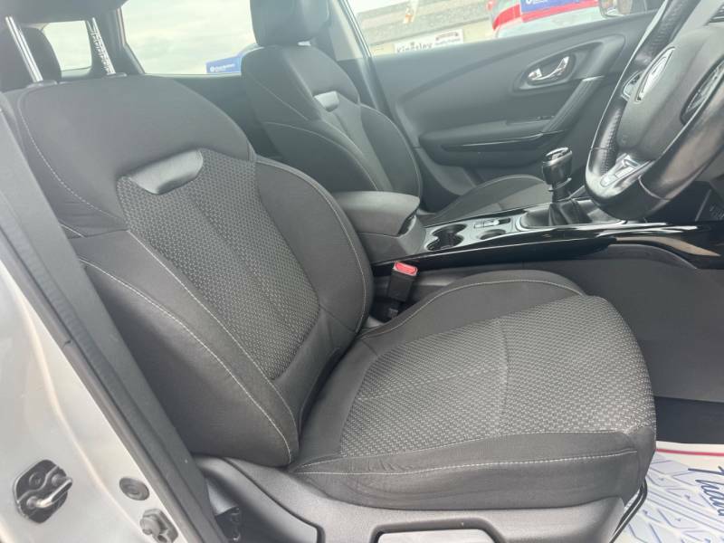 Renault Kadjar 1.2 Tce Dynamique S Nav Suv Euro White #12