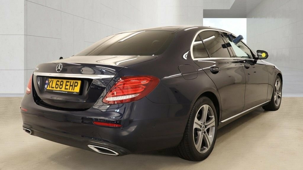 Mercedes-Benz E Class 2L Se Blue #4