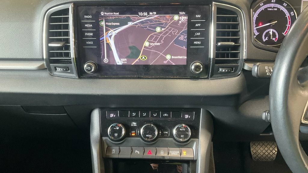Skoda Karoq 1.5L Sportline Red #12