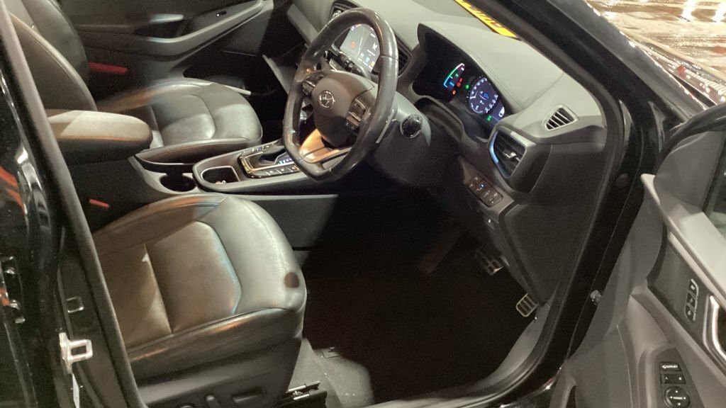 Hyundai Ioniq Premium Se Grey #11