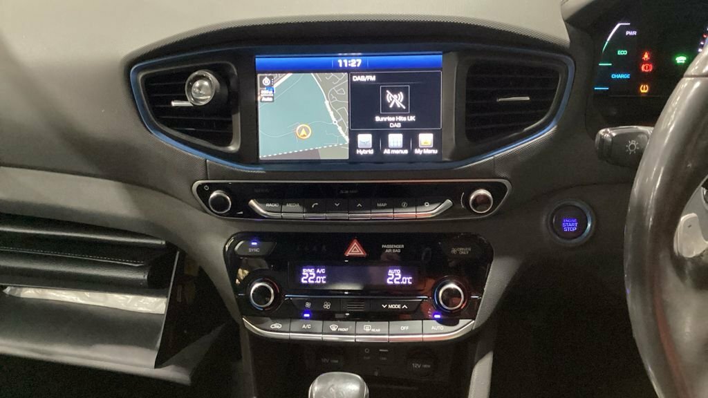 Hyundai Ioniq Premium Se Grey #13