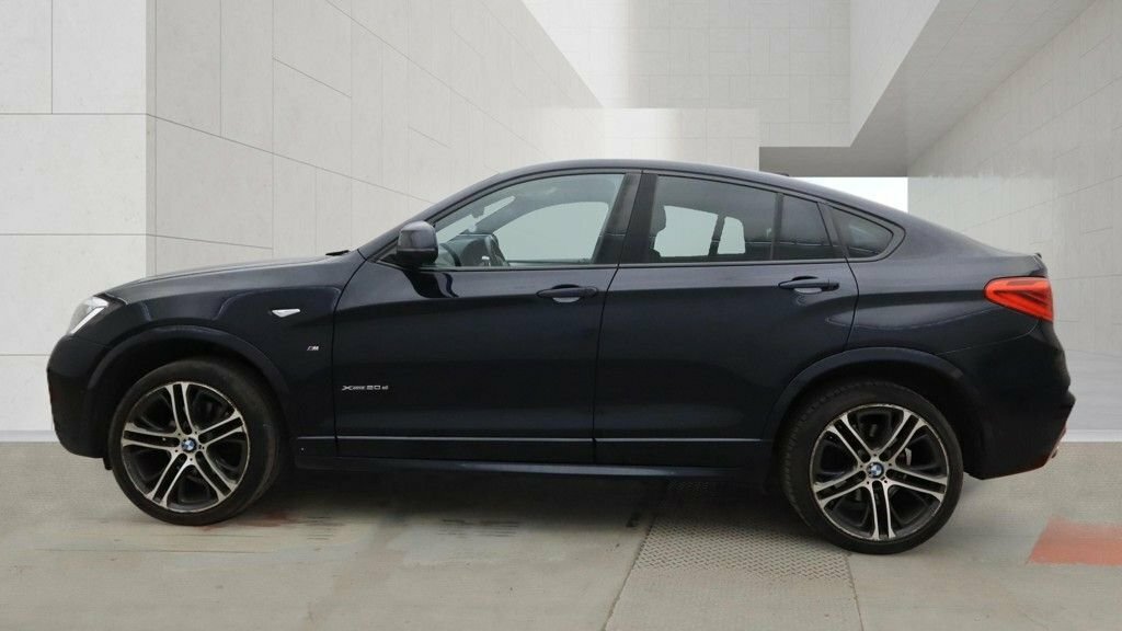 BMW X4 2L M Sport Black #6