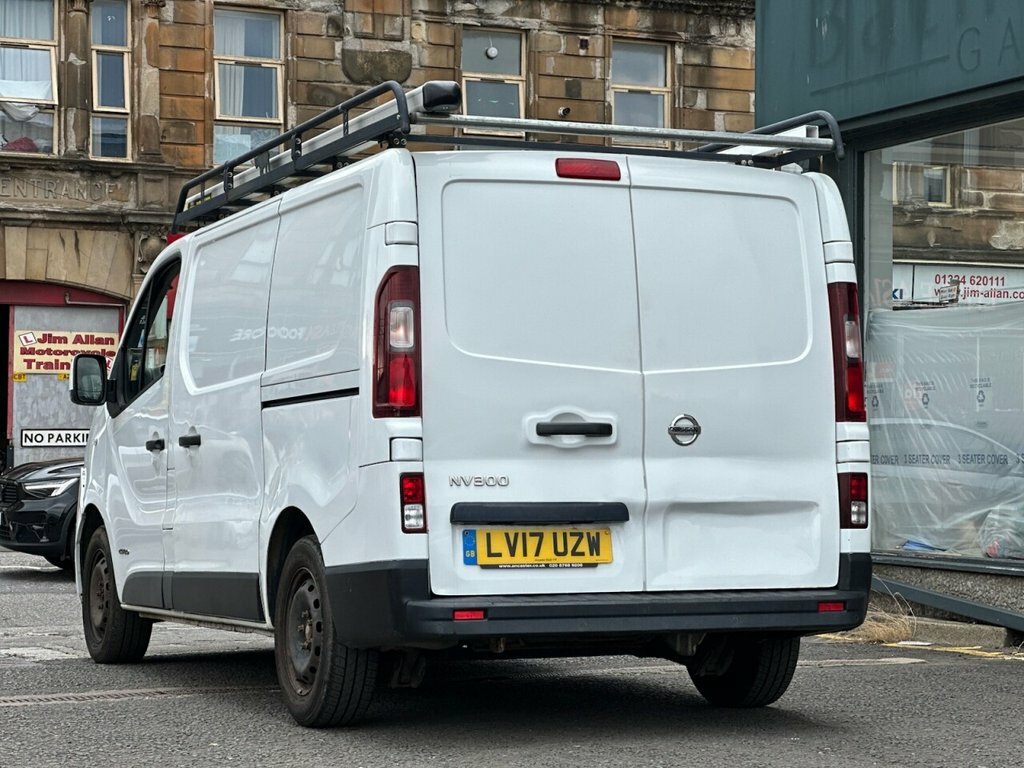 Nissan NV300 1.6L Acenta White #4