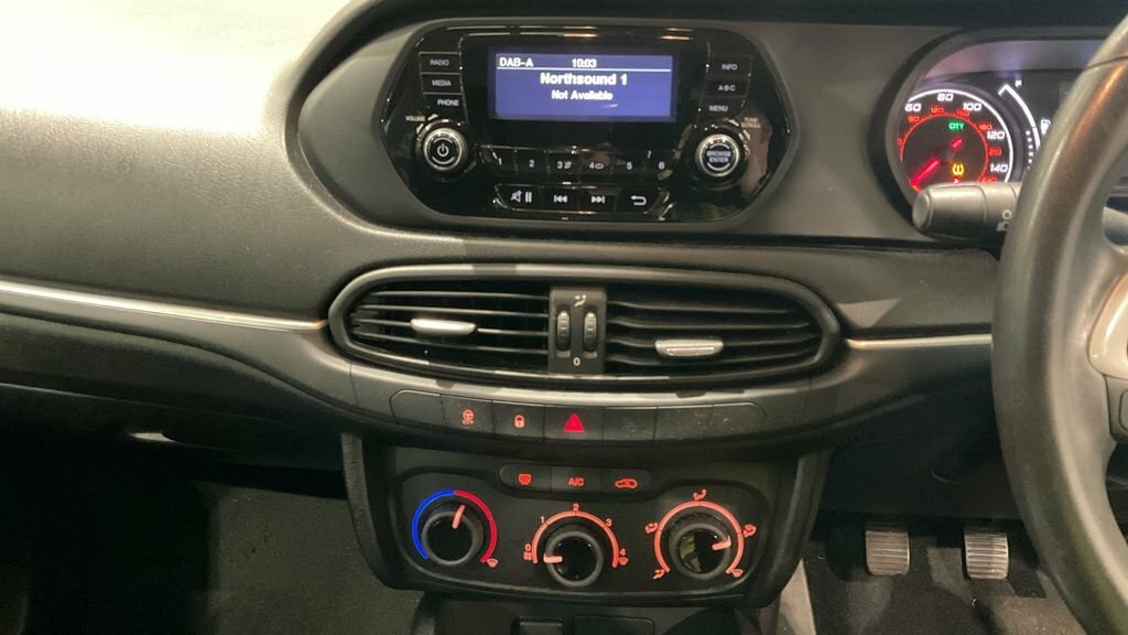 Fiat Tipo 1.4 Mpi Easy Estate Euro 6 95 P Grey #13