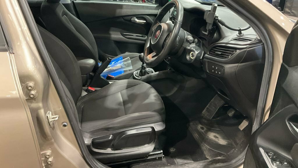 Fiat Tipo 1.4 Mpi Easy Estate Euro 6 95 P Grey #11