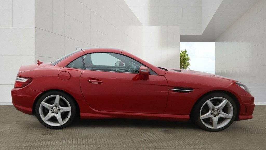 Mercedes-Benz SLK 1.8L Amg Sport Edition 125 Red #5