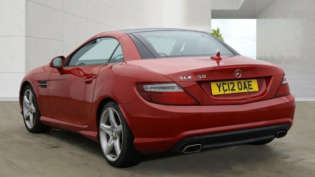 Mercedes-Benz SLK 1.8L Amg Sport Edition 125 Red #3