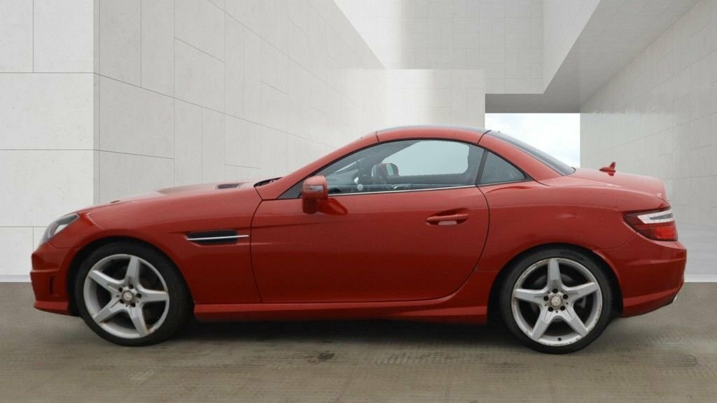 Mercedes-Benz SLK 1.8L Amg Sport Edition 125 Red #6