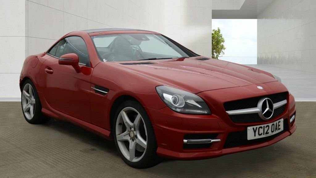 Mercedes-Benz SLK 1.8L Amg Sport Edition 125 Red