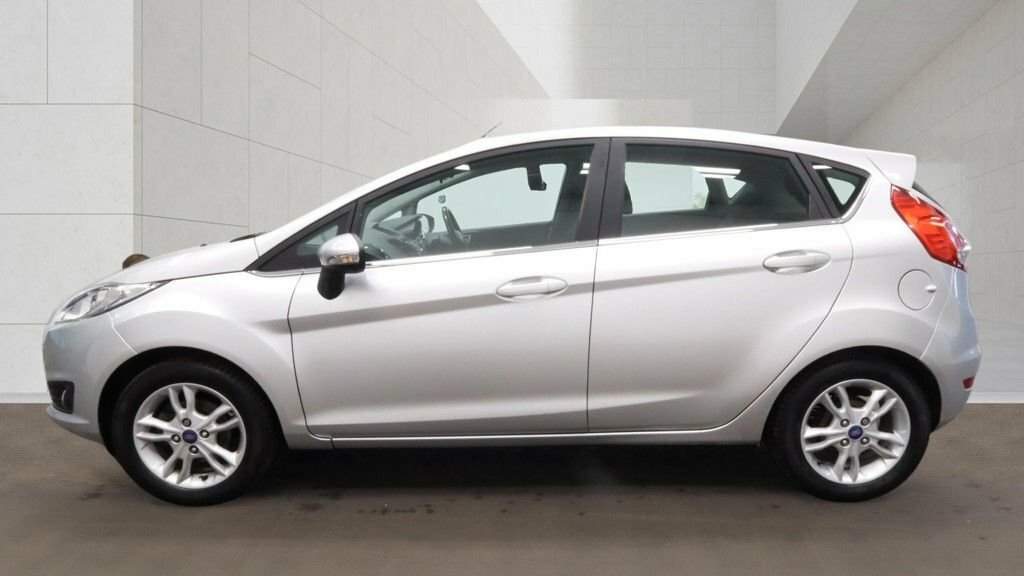 Ford Fiesta 1.3L Zetec Silver #5