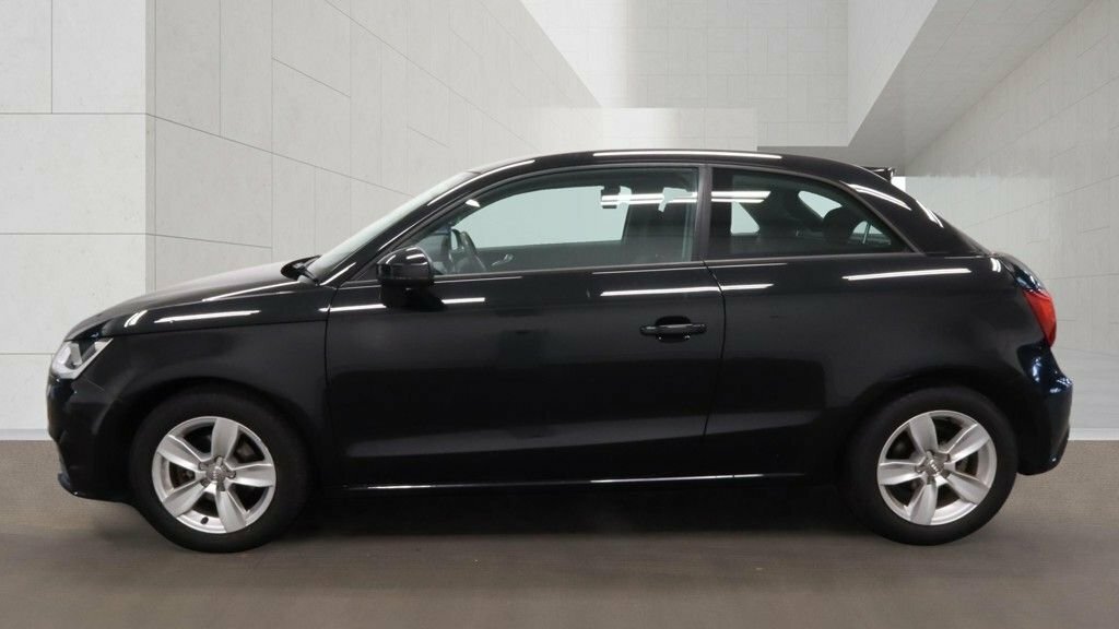 Audi A1 1L Se Black #6