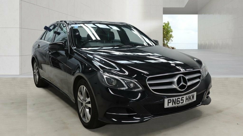 Mercedes-Benz E Class 2.1L Se Black