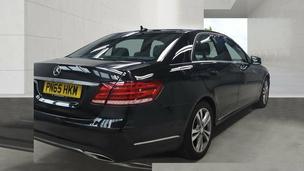 Mercedes-Benz E Class 2.1L Se PN65HKM Black #4