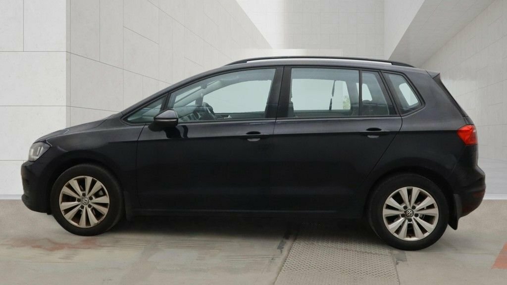 Volkswagen Golf SV 1L Se Black #6
