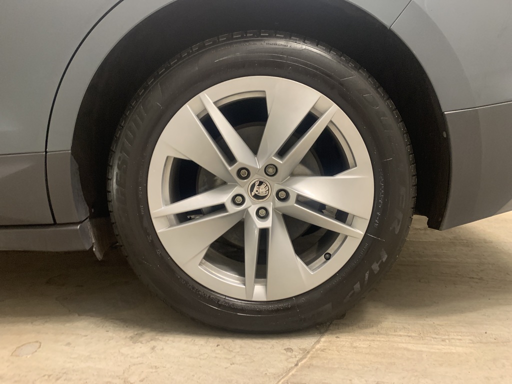 Skoda ENYAQ 60 Nav Suite Black #9