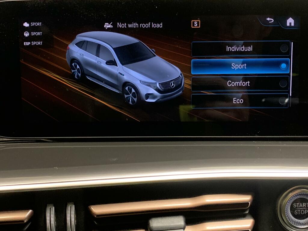 Mercedes-Benz EQC Amg Line Blue #28