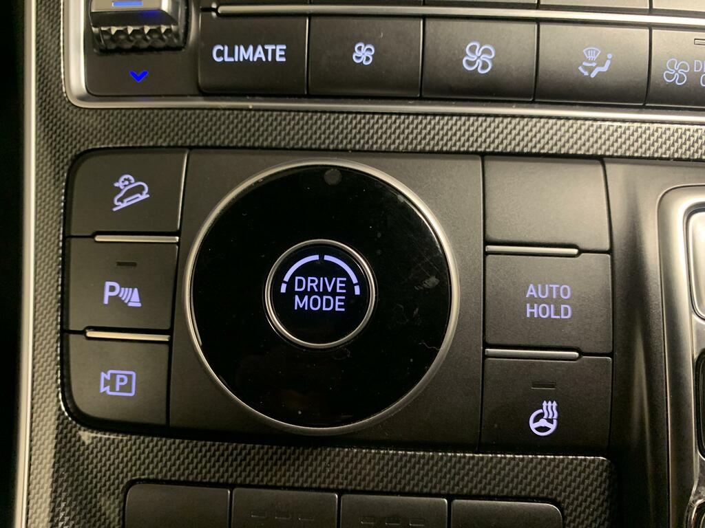 Hyundai Santa Fe Santa Fe Ultimate Phev Silver #31