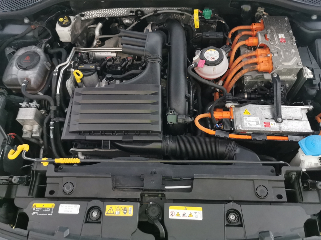 Cupra Formentor 1.4 Ehybrid 12.8Kwh V1 Suv Plug-in Hybr Green #20