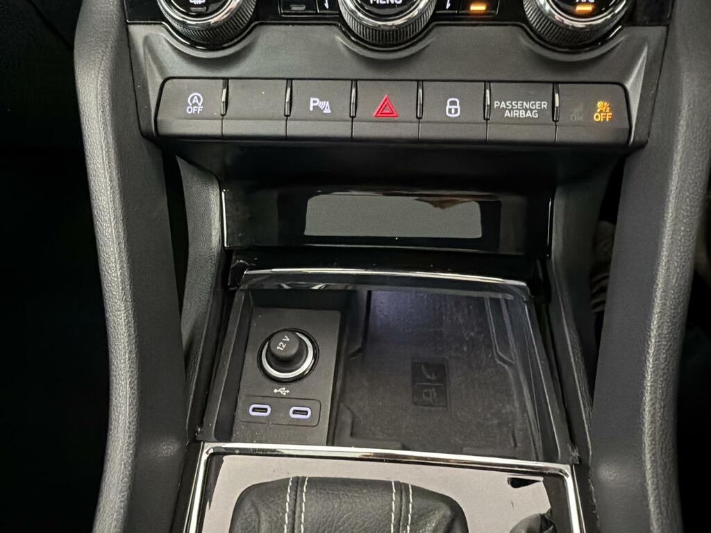Skoda Karoq 1.5 Tsi Se Drive Black #28