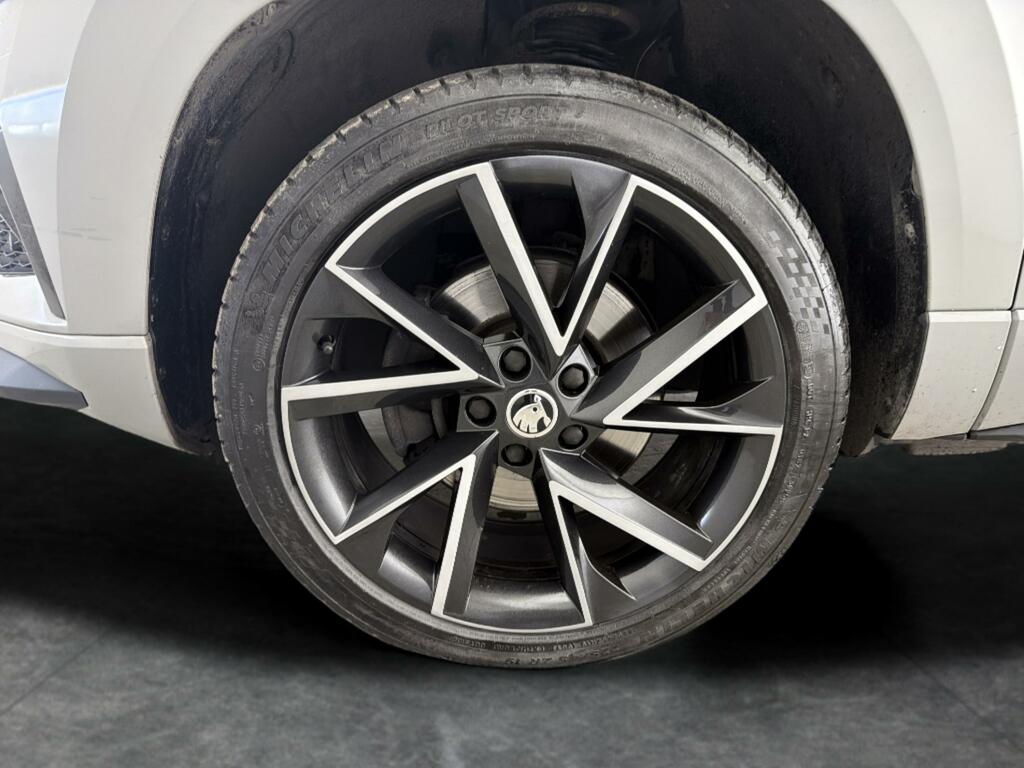 Skoda Karoq 1.5 Tsi Se Drive Black #10