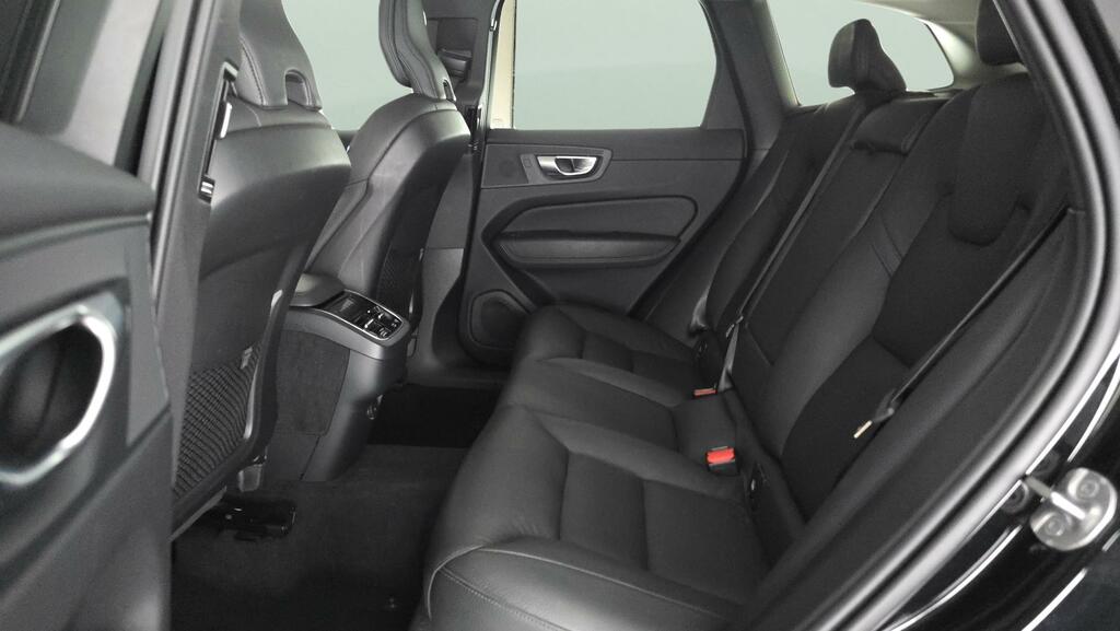 Volvo XC60 Black Edition Ultra, T8 Awd Plug-in Hybrid, Electr Black #16