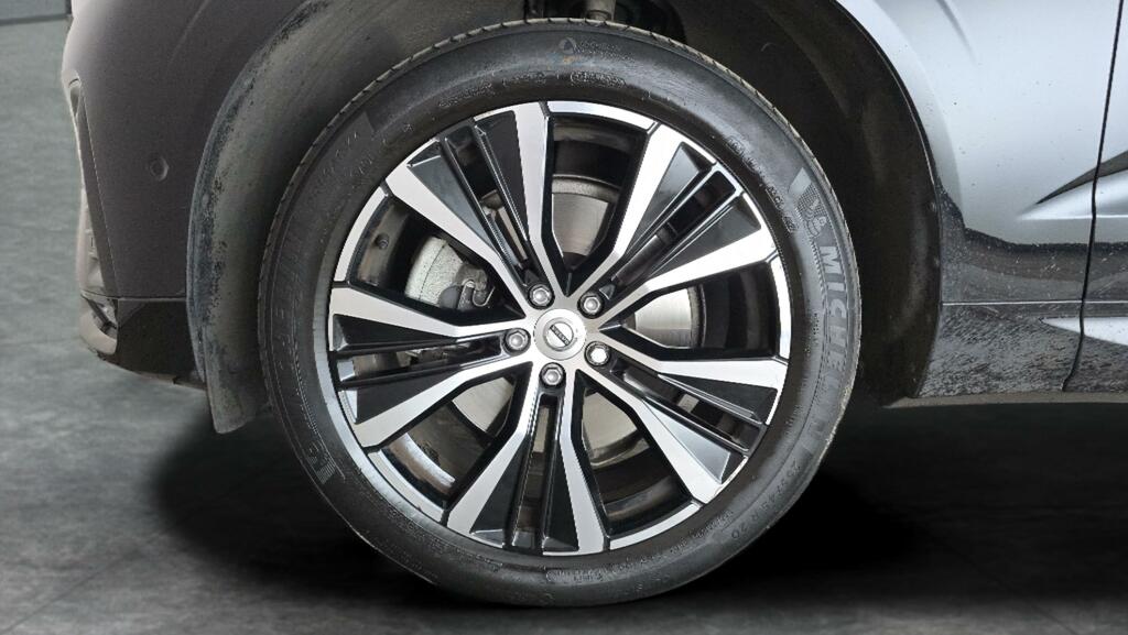 Volvo XC60 Black Edition Ultra, T8 Awd Plug-in Hybrid, Electr Black #10