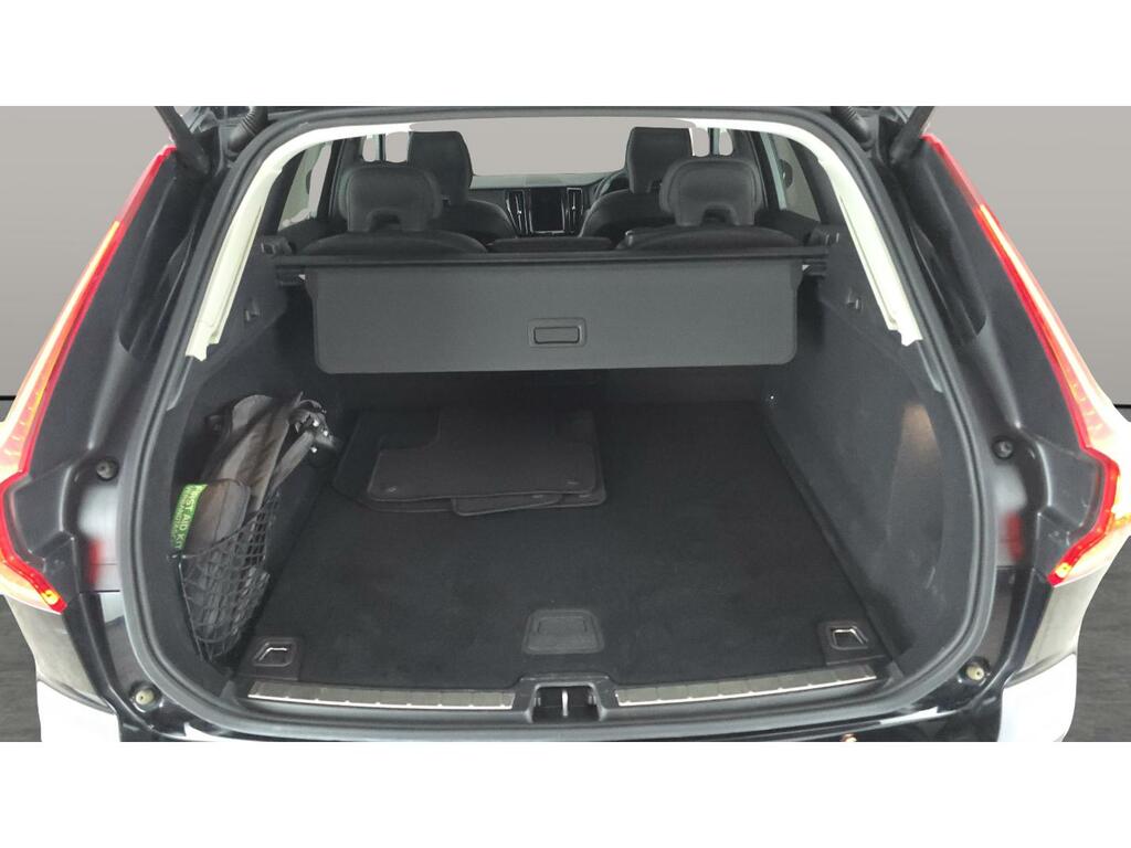 Volvo XC60 Black Edition Ultra, T8 Awd Plug-in Hybrid, Electr Black #20