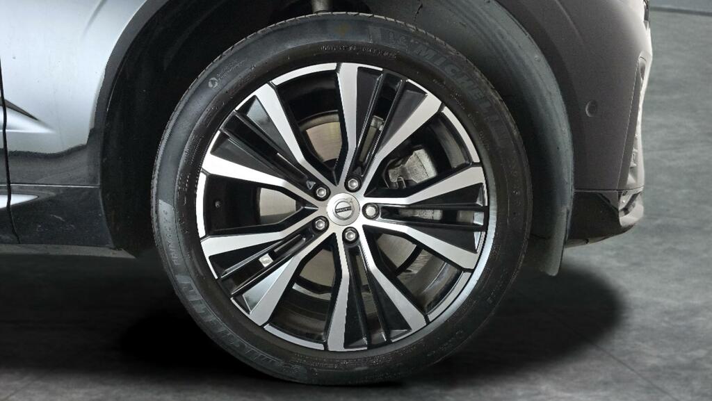 Volvo XC60 Black Edition Ultra, T8 Awd Plug-in Hybrid, Electr Black #11