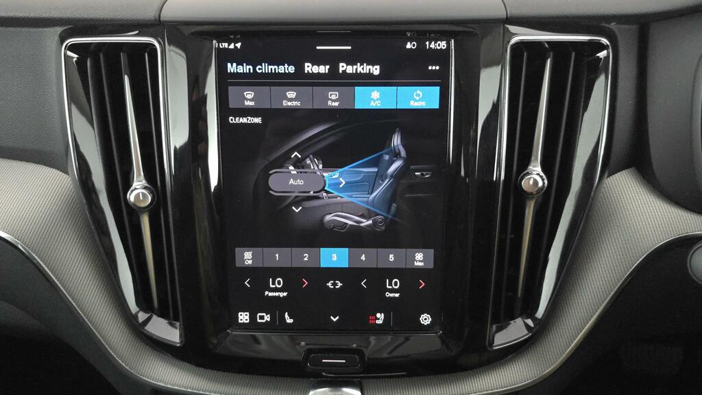 Volvo XC60 Black Edition Ultra, T8 Awd Plug-in Hybrid, Electr Black #26