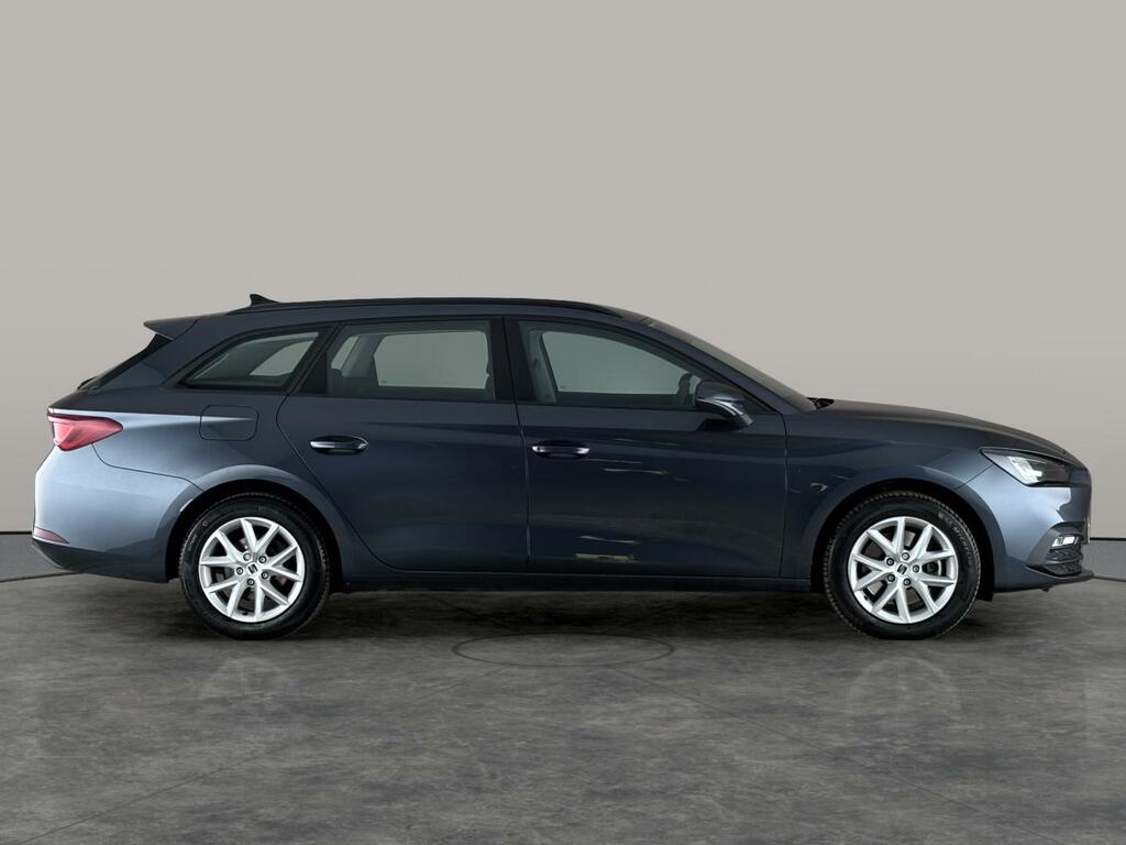 Seat Leon 1.5 Etsi Mhev Fr Estate Hybrid Dsg Euro Red #4
