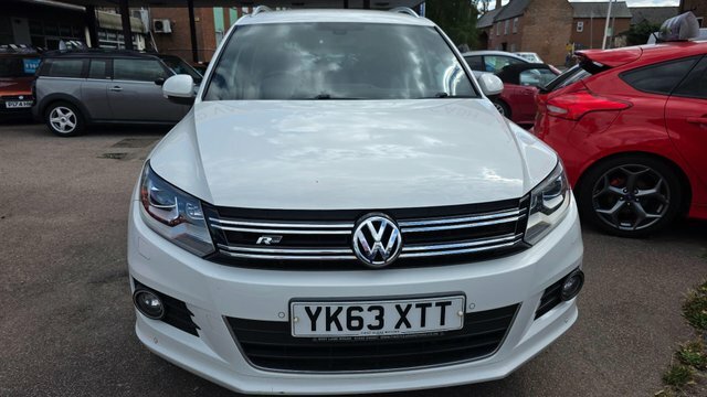 Volkswagen Tiguan 2.0 Tdi Bluemotion Tech R-line 4Wd Euro 5 Ss YK63XTT White #2